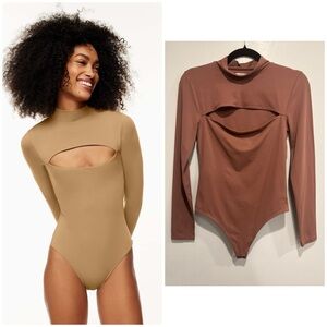 Aritzia Babaton Contour Front Drape Long Sleeve Bodysuit (Size M, Clay Pink)